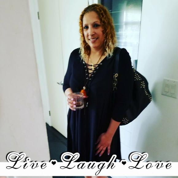 Meet your Posher, Denise - Picture 1 of 1